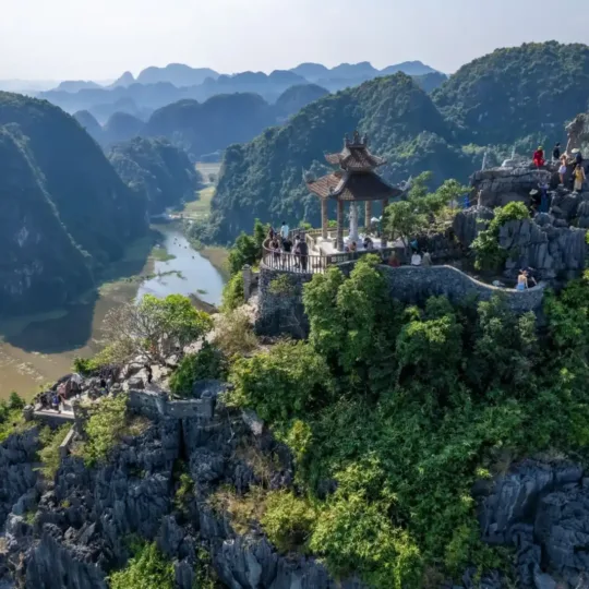 Mua Cave Viewpoint (Hang Mua)