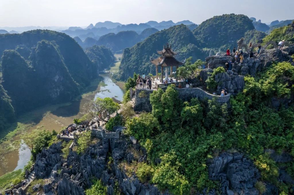 hang-mua-ninh-binh-vietnam