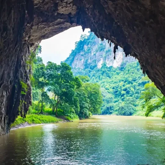 Puong Cave