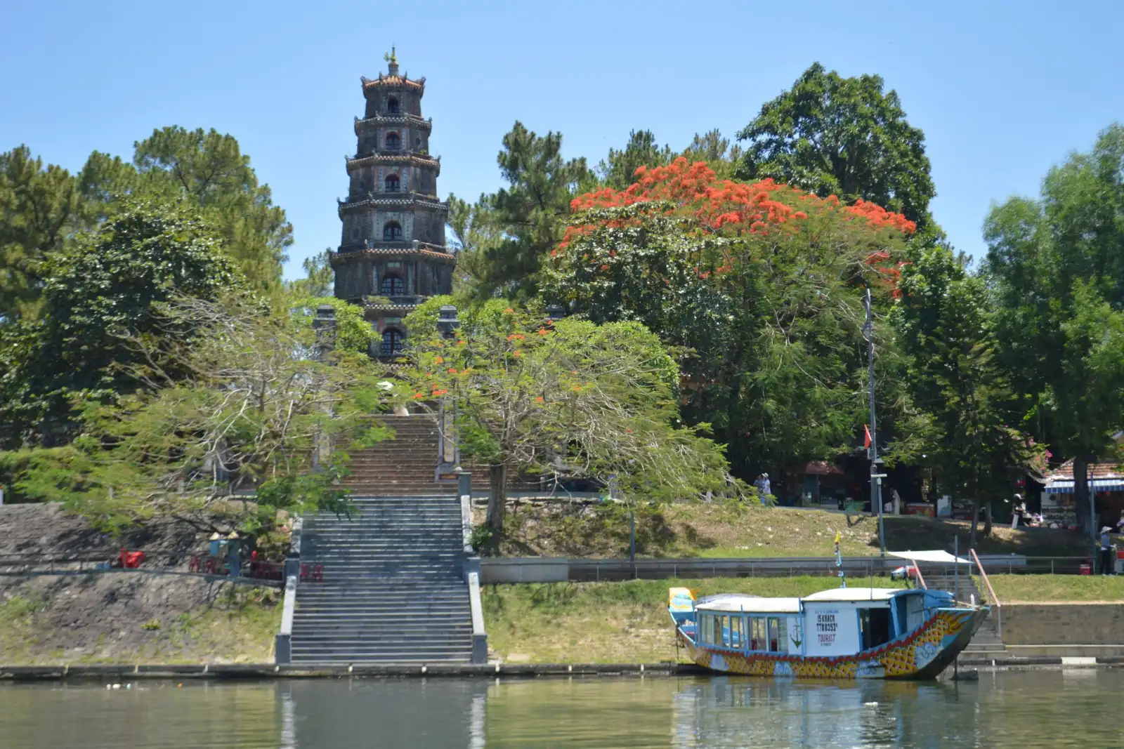 Thien Mu Pagoda, Hue, Vietnam